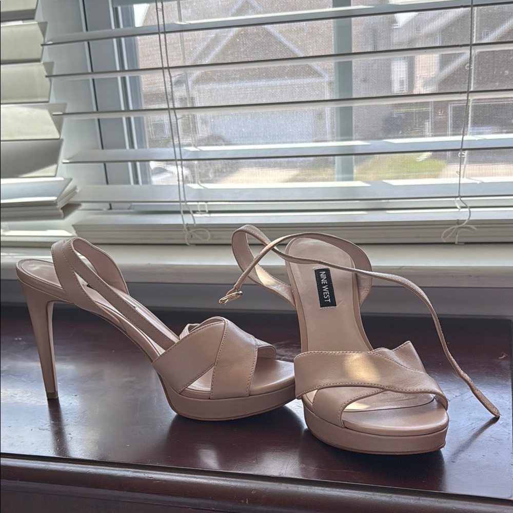 Nine West Tan Heels Slingback Minimalist Design